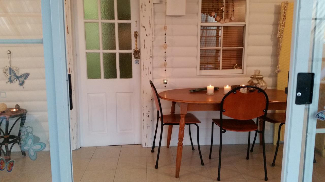 Sonja'S Bed And Breakfast Lightning Ridge Buitenkant foto