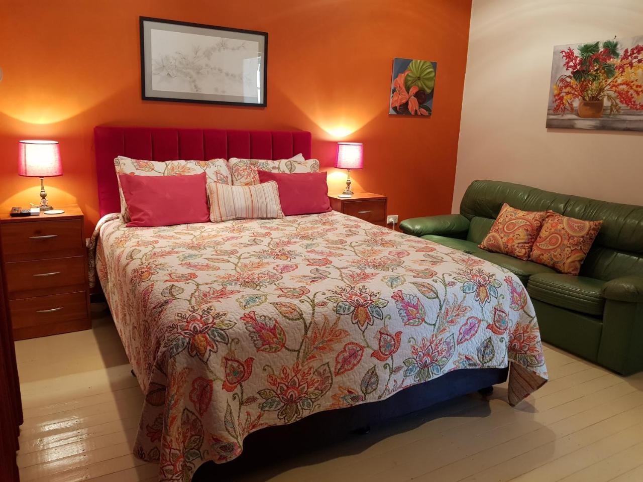 Sonja'S Bed And Breakfast Lightning Ridge Buitenkant foto