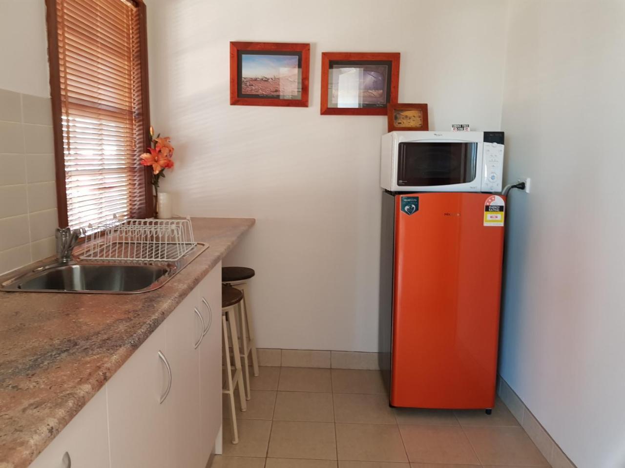 Sonja'S Bed And Breakfast Lightning Ridge Buitenkant foto